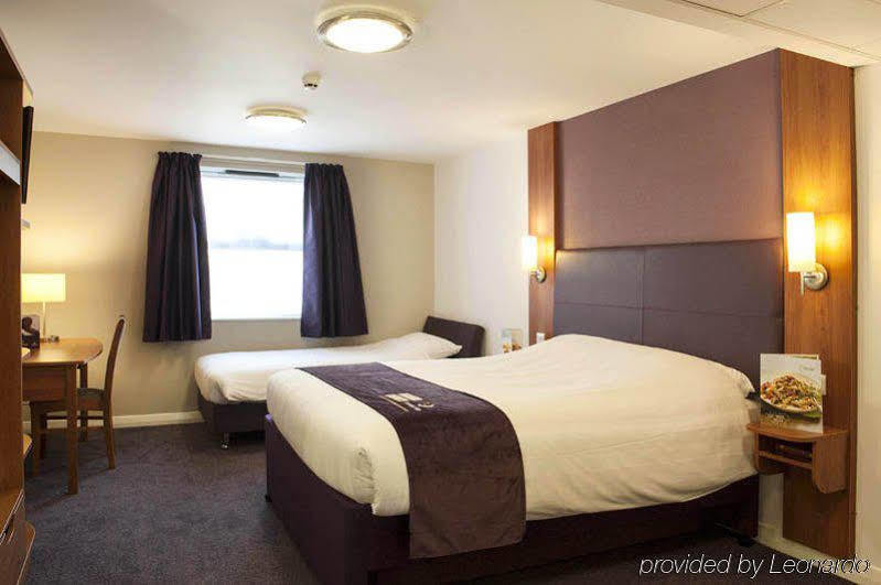 Premier Inn London Croydon Town Centre Buitenkant foto